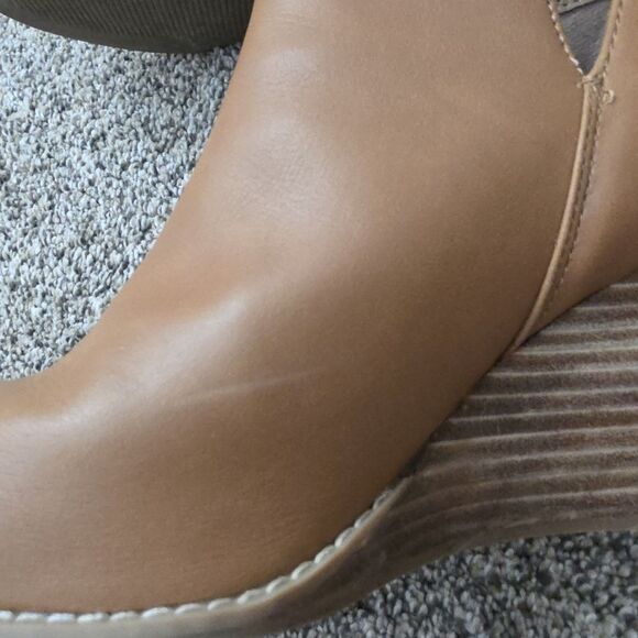 Report Boots Size 9.5 Stacked Heel Ankle Booties Light Brown Faux Leather - Picture 6 of 12